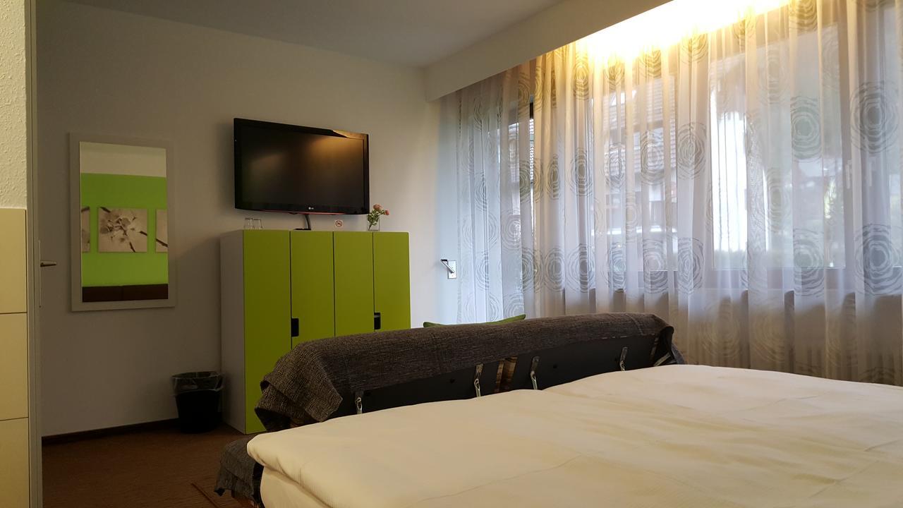 Gaestehaus Ruh - Non-Smoking Freiburg im Breisgau Buitenkant foto