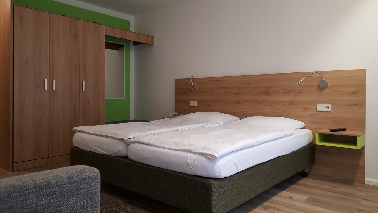 Gaestehaus Ruh - Non-Smoking Freiburg im Breisgau Buitenkant foto